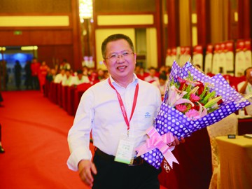 英科環(huán)?！蝾I(lǐng)先的可再生PS塑料解決方案提供商