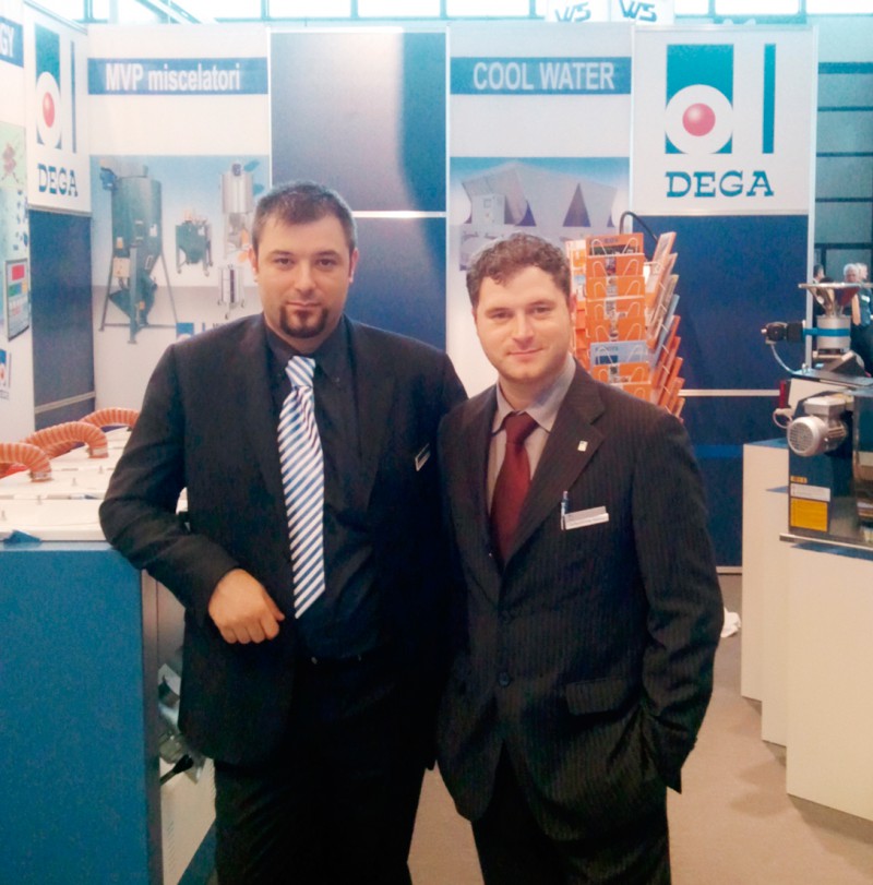 戴格集團亞洲區(qū)域經(jīng)理Mauro-Delledonne(左)