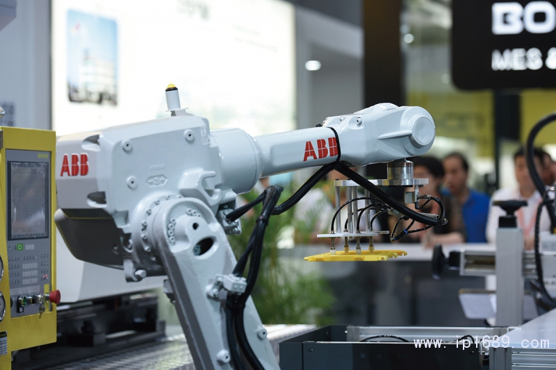 智能制造是新一輪產(chǎn)業(yè)變革的核心方向，持續(xù)為制造業(yè)創(chuàng)新發(fā)展創(chuàng)造新機(jī)遇1。