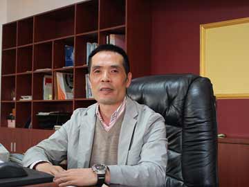 龍山鳳：全心全意做好行星擠出機(jī)