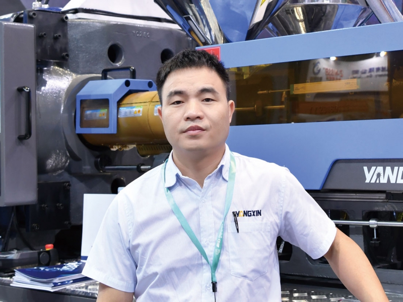 陽(yáng)鑫機(jī)械總經(jīng)理?xiàng)钚￡?yáng)