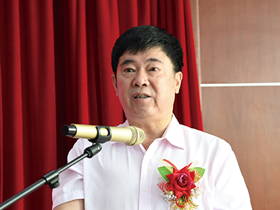 專委會(huì)第四屆主任、白山市喜豐塑料（集團(tuán)）股份有限公司懂事長曹志強(qiáng)