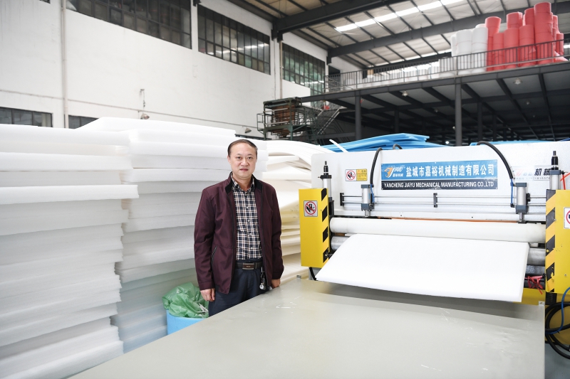 重慶捷泰塑膠工業(yè)有限公司總經理溫建文