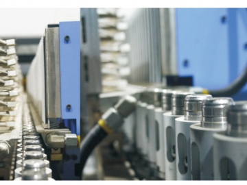 以創(chuàng)新為基點  中空吹塑揚帆再造新輝煌