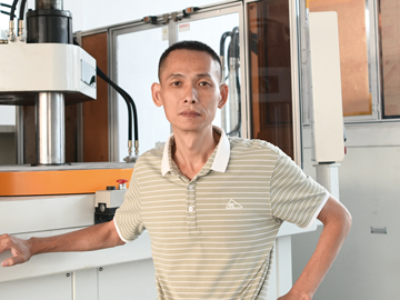 打好技術(shù)“地基”  下沉田間地頭