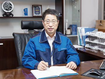 弘訊：“云”端之上的智能制造