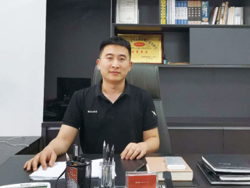 伊瓦特“機(jī)器換人”  一場(chǎng)中小企業(yè)的車(chē)間革命