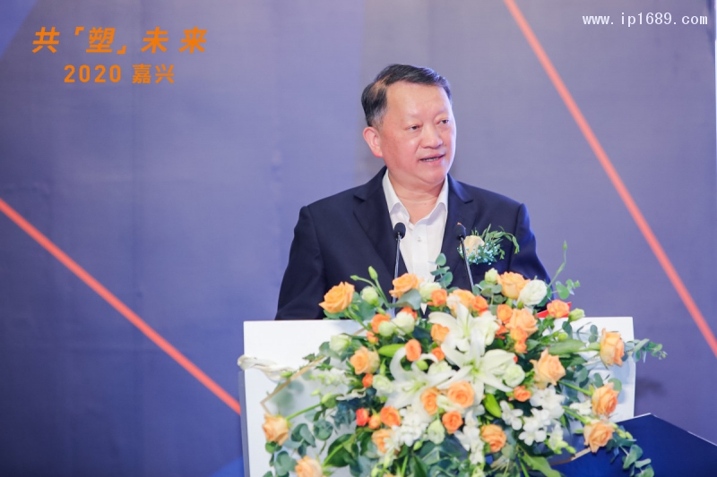 嘉興市委常委、嘉興經(jīng)濟(jì)技術(shù)開(kāi)發(fā)區(qū)（國(guó)際商務(wù)區(qū)）黨工委書(shū)記陳利眾先生致辭