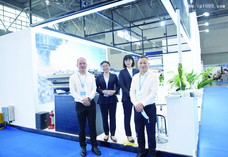 浙江精誠模具機(jī)械有限公司   精英銷售團(tuán)隊