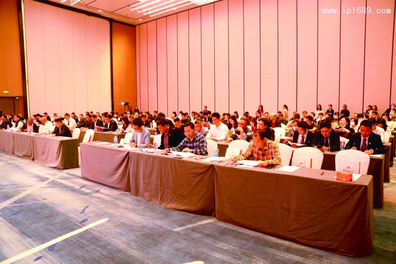 全體會員單位緊扣塑料行業(yè)發(fā)展大局，凝心聚力謀新局。