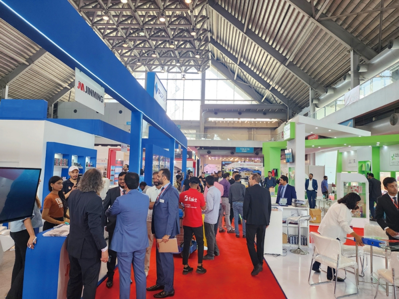 本次展會匯聚了全球知名的塑料、印刷、包裝供應(yīng)商，同時還吸引制藥行業(yè)的公司參展-拷貝