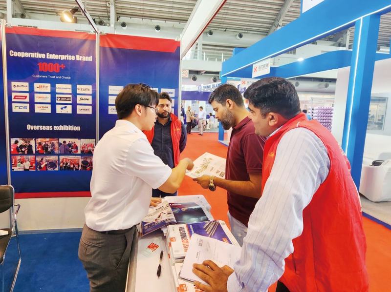 《塑膠工業(yè)》亮相于C2-34展位，旨在給展商和現(xiàn)場觀眾提供專業(yè)、全面的服務(wù)與支持-拷貝