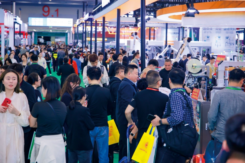 展會(huì)匯聚2100余家海內(nèi)外展商及12