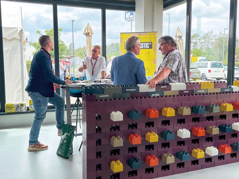 WILDPLASTIC-在開幕日新品展區(qū)呈現(xiàn)創(chuàng)新方案